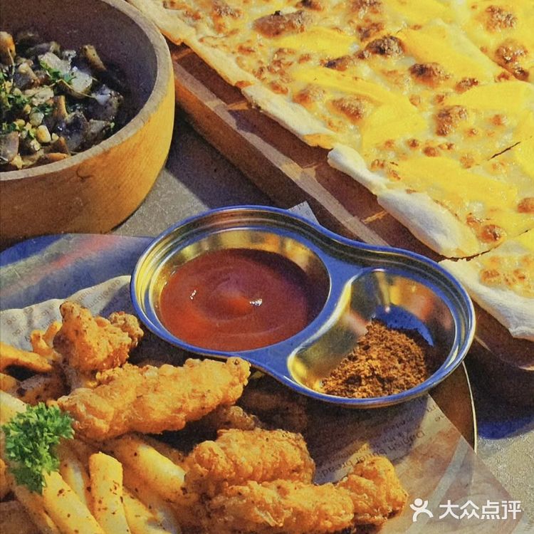 超绝氛围感西餐吧🍴埠口精酿的微醺时刻🥂