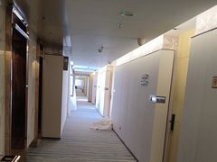 -贝尔大酒店(海拉尔伊仕丹购物广场店)