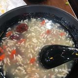 小吃种类繁多，价格不贵，分量很足，味道超级正宗