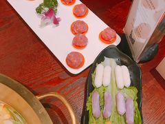 -重庆爽翻天老火锅(临平万达广场店)