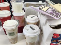 -喜茶(杭州滨江宝龙店)