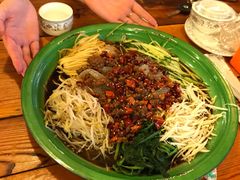 -闯关东东北农家菜(崂山石老人店)