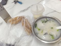 -财记鱼粥·肠粉