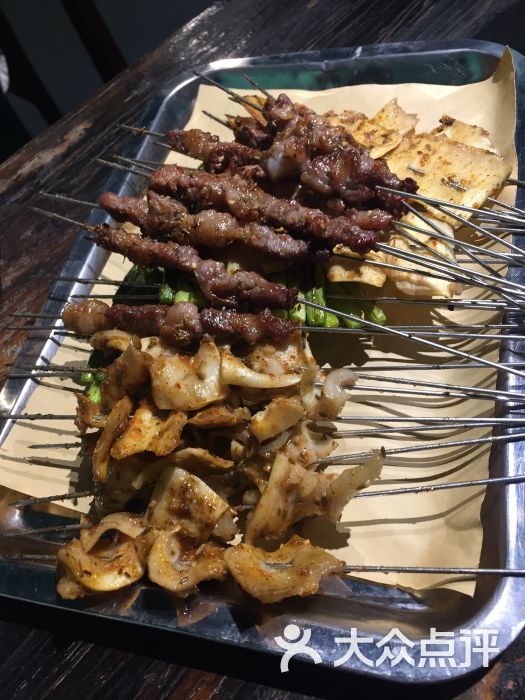王老大烧烤串吧-牛肉串-菜-牛肉串图片-长春美食-大众点评网