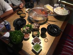 -左庭右院鲜牛肉火锅(金山万达店)