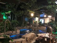 -泉城欧乐堡戏水湾艺术养生温泉