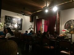 -Cuc Gach Quan Restaurant