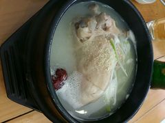 -长寿参鸡汤(朝韩风情街店)