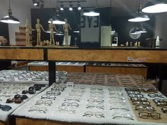 -罗伯特眼镜·蔡司官方授权(罗湖国贸店)