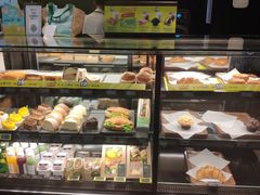 面包甜点陈列柜-星巴克(上海南站店)