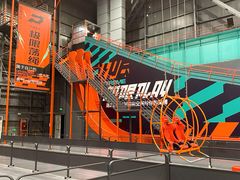 -极限PLAY运动娱乐新世界·团建派对表演休闲馆·室内高空游乐园