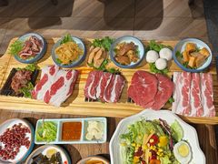 -明洞阿姨·韩式酱蟹烤肉·创意料理(三元桥店)