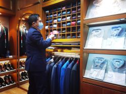 -德川洋服西服礼服订制·丽都皇冠店