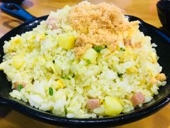 菠萝炒饭-聚缘坊特色名小吃(天元西街店)