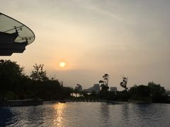 -上海滴水湖皇冠假日酒店