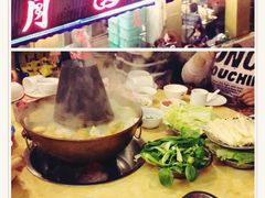 -月圆火锅(宁海东路二店)