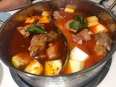 酸汤猪手火锅-小街猪手(团结湖店)