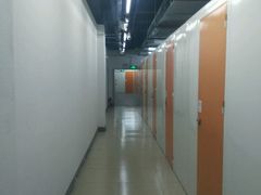 -大众迷你仓自助寄存仓库(兴华店)