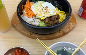 Classic Hu Ye Stone Pot Rice Bowl