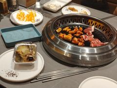 -黑金·寻焰自助百汇·烤肉·火锅(中街店)