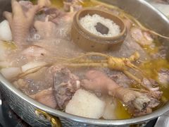 -朴小妹人参鸡汤火锅(长白山万达店)