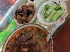 -金杨拉面王小吃面馆·牛三宝面·红烧牛肉粉