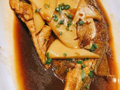 年糕焖黄鱼-大牌大·传统杭帮菜(湖滨店)