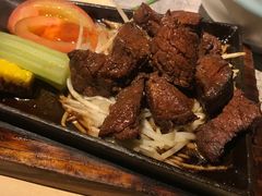 -穹六人间 people 6(岳阳路店)