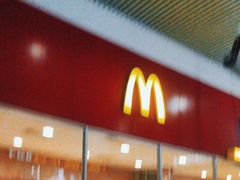 -麦当劳(轻轨曹杨路店)