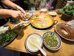 -洱火云南酸菜牛肉火锅(石景山当代商城店)