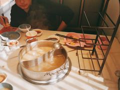 -左庭右院鲜牛肉火锅(浦江欢乐颂店)