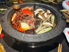 -宽板凳老灶火锅(台湾街店)
