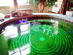 -泉城欧乐堡戏水湾艺术养生温泉