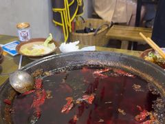 -黄潇洒老火锅(九眼桥宏济巷店)