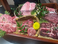 -山川小町·极番烧肉(新地假日广场店)
