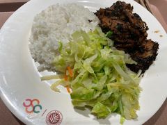 梅菜扣肉饭-北大家园食堂