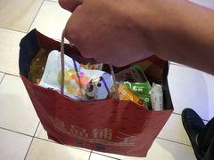 -良品铺子(宝安天虹购物中心店)