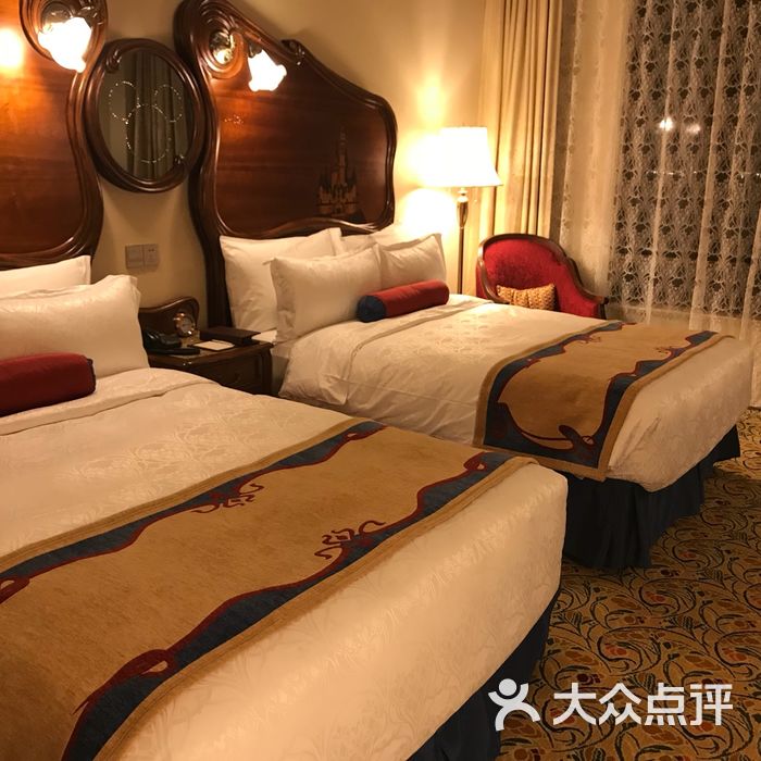 上海迪士尼酒店房间图片