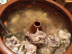 云南经典汽锅鸡-云海肴·汽锅鸡·云南菜(苏州中心店)