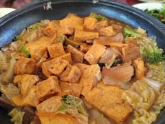 火盆豆腐-北京龙庆四季香农家饭庄·灶台鱼·碳烤虹鳟鱼(龙庆峡店)