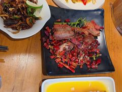 -隔壁老王·家常云南菜(花巷店)