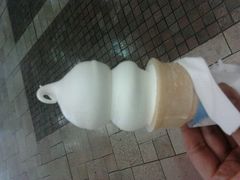 双球冰激凌-DQ(西苑店)