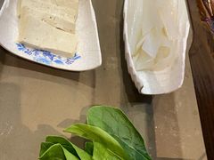 -亿诣蝎府炸酱面羊蝎子火锅(酷车小镇店)