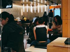 大堂-麦当劳(龙阳路店)