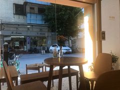 -Cafe on warm(丹霞店)