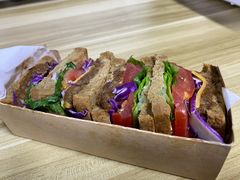 别样牛肉烧烤风味三明治-星巴克(天津凯德天津湾店)