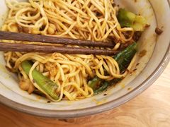 -呼啦面馆·头牌豌杂面(爱琴海店)