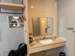 -维也纳酒店(苏州东方之门金鸡湖店)