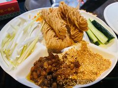 -挂旗柴锅鸡(蚌山区嘉年华店)