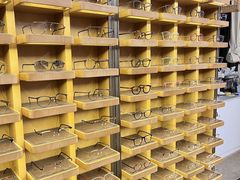 -肆兮眼镜·蔡司·徕卡战略合作店(大坪店)